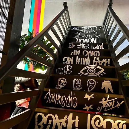 Capsule Art Déco - Jacuzzi - Netflix - Cinéma - Arcade De Jeux&nintendo Switch - 2 - Filet Suspendu *